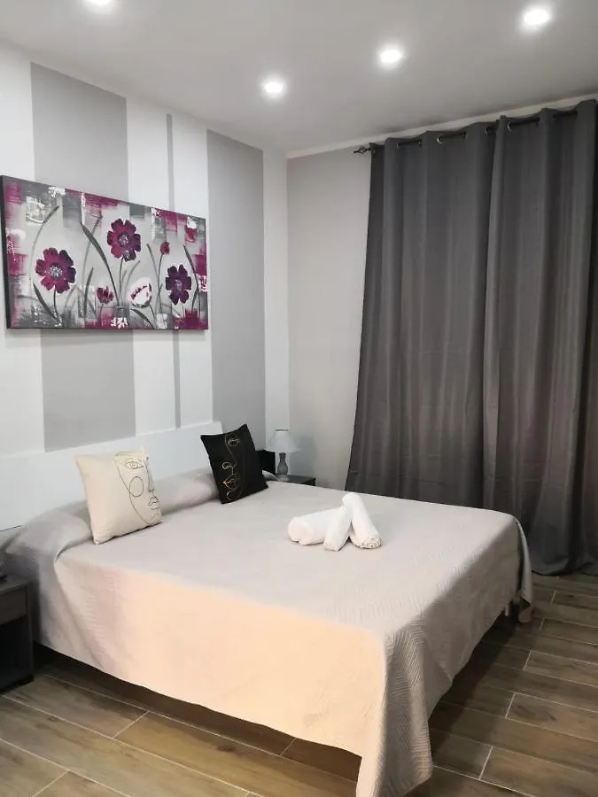 Carlino Room'S Palermo 0*,